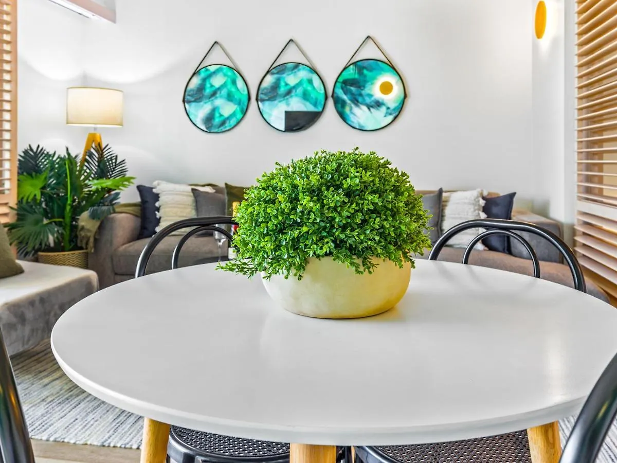 Urban Oasis In The Heart Of Town Apartment Port Douglas 0*,